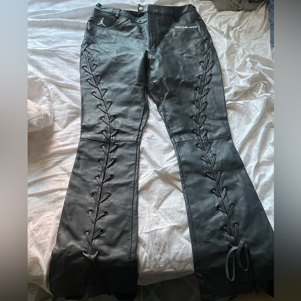 Air jordan cactus Jack size medium/ 8